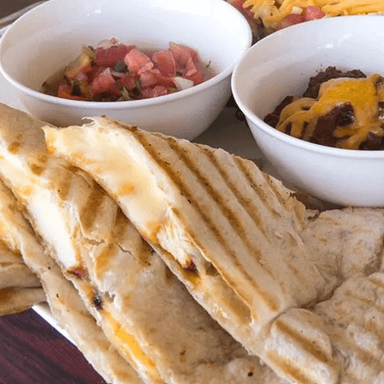 Quesadilla de Queso y Jamón de Pavo