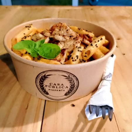 Pasta en Crema de Chipotle con Pollo