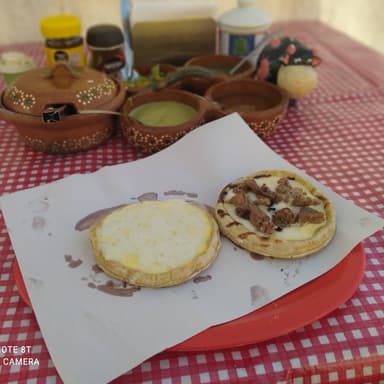 PELLIZCADAS CON QUESO