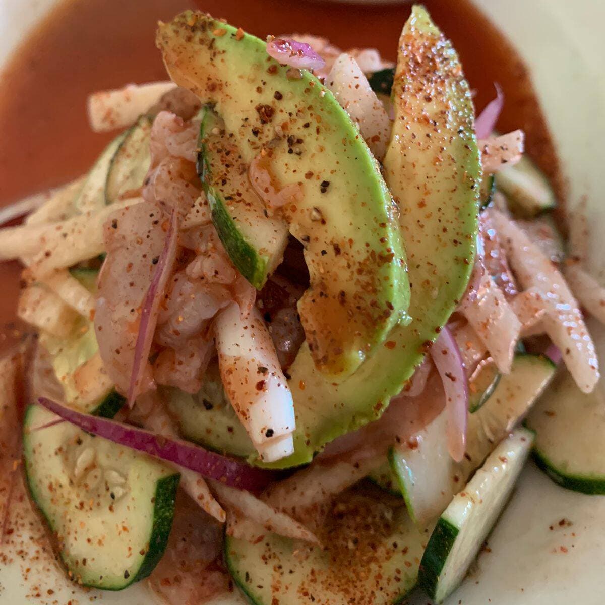 TOSTADA DE AGUACHILE ROJO