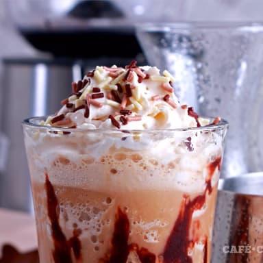 Cappuccino Colibrí Frío Mediano