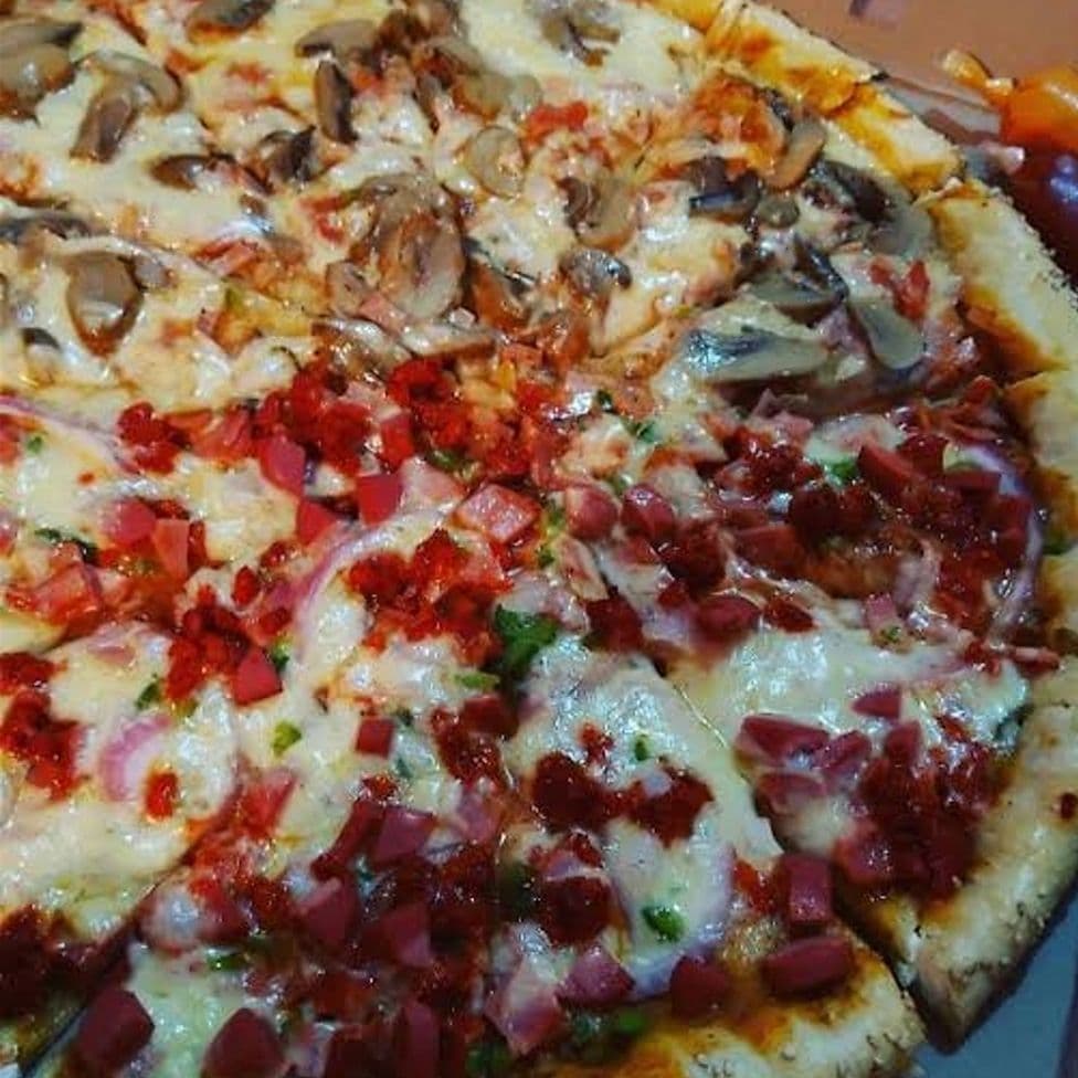 2 Pizzas de 3 ingredientes a escoger.