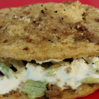 Gordita de queso a comal