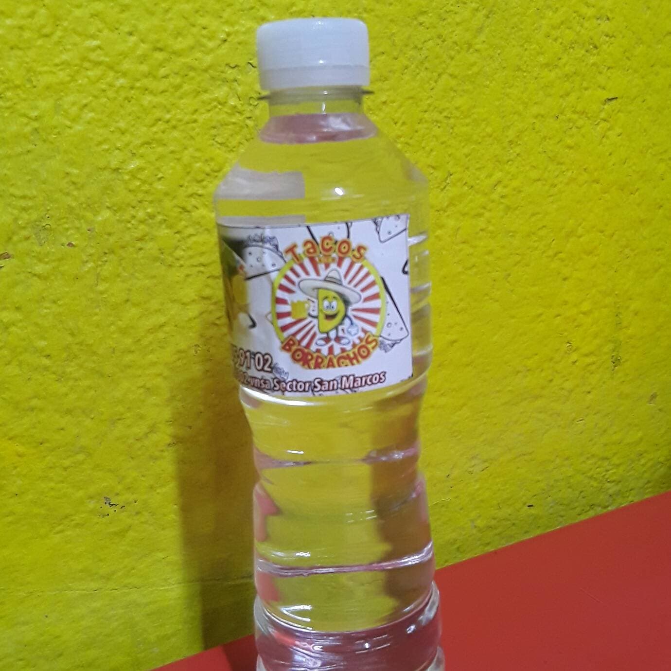 Botella De Agua Natural 600mil.