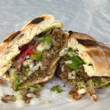 Torta de Carnitas Surtidas