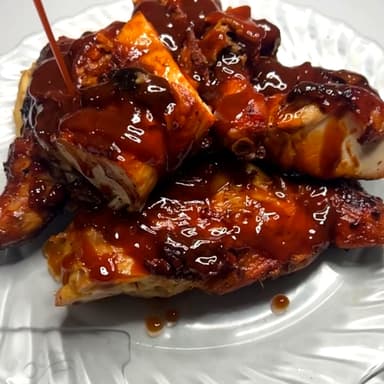 1 POLLO GRANDE ASADO CON SALSA BBQ