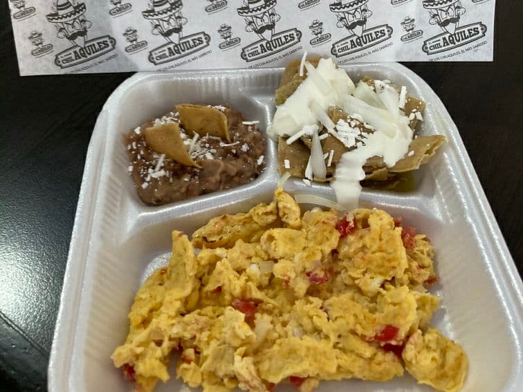 Combo 1 - Huevos (Revueltos/Estrellados) + Café