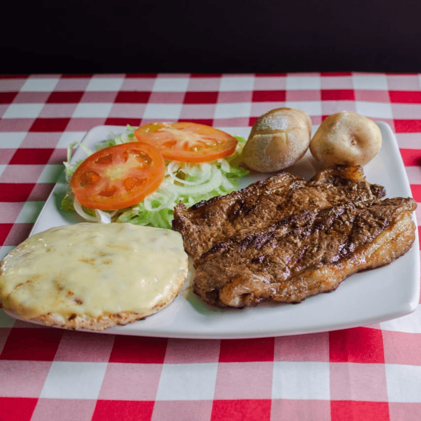 Churrasco Asado al Carbón.
