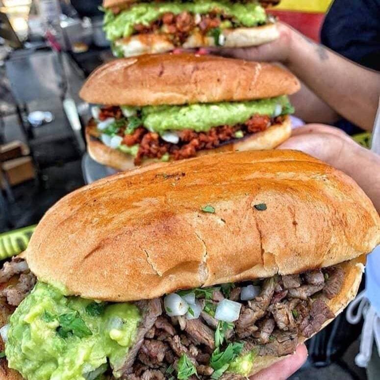 Lonche de Adobada