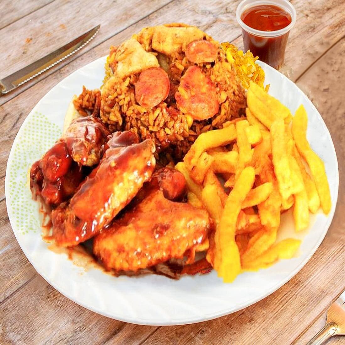 Arroz Paisa + Alitas BBQ + Papas (Personal)