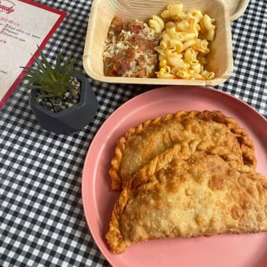Empanada Don Willy (marlin Ahumado)