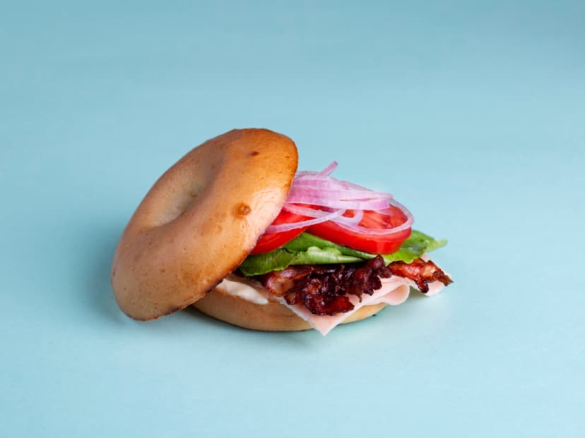 Complete Bagels - San Isidro