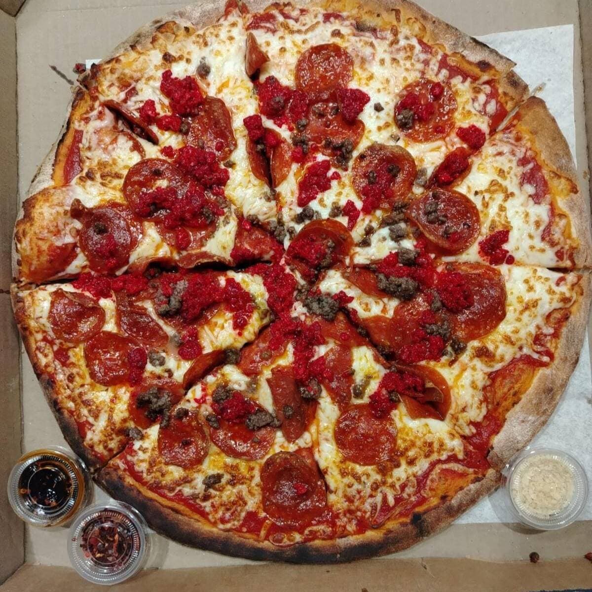 PIZZA Tres Carnes