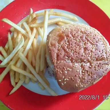Combo Deli Burger Sencilla + Guarnición De Papas