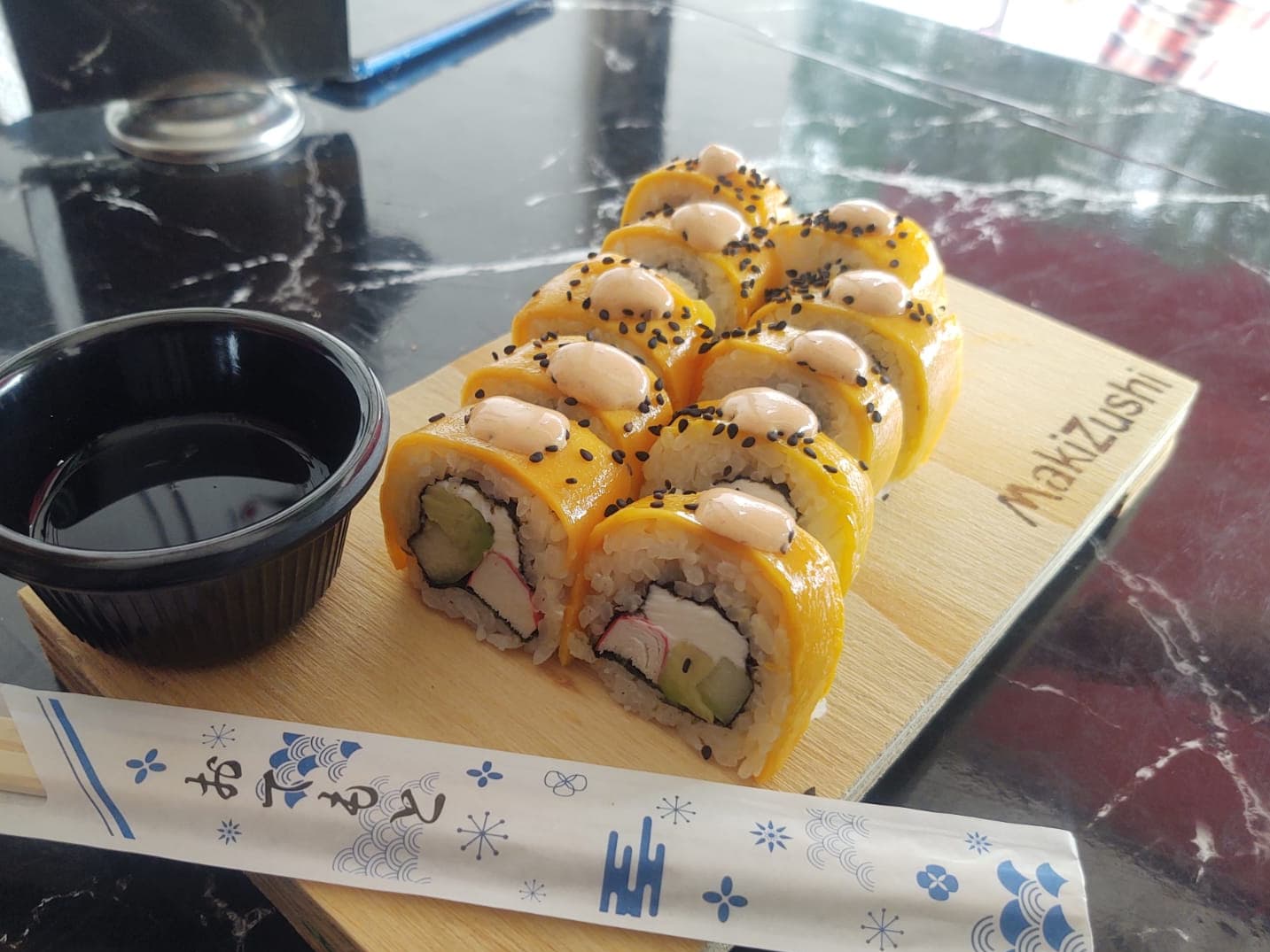 Sushi MakiZushi Tezoyuca