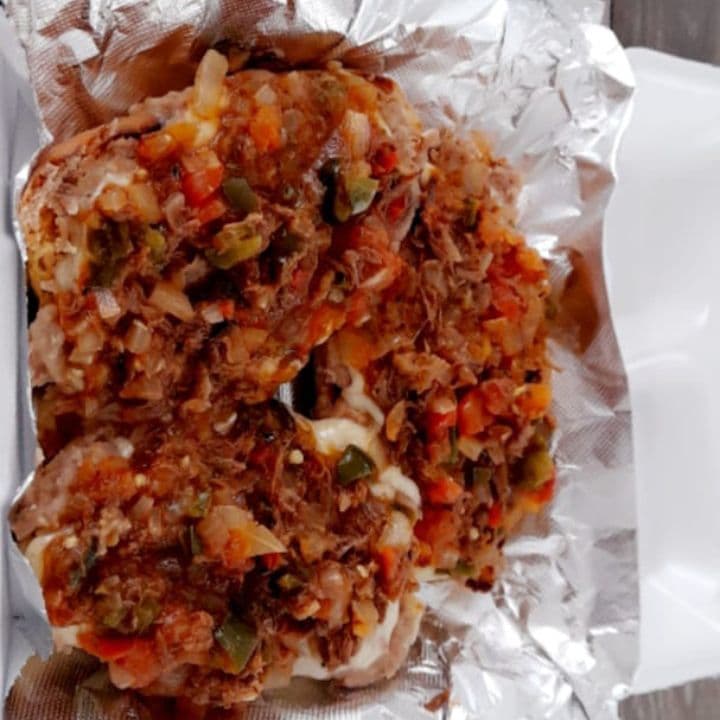 Molletes montados de Deshebrada a la mexicana