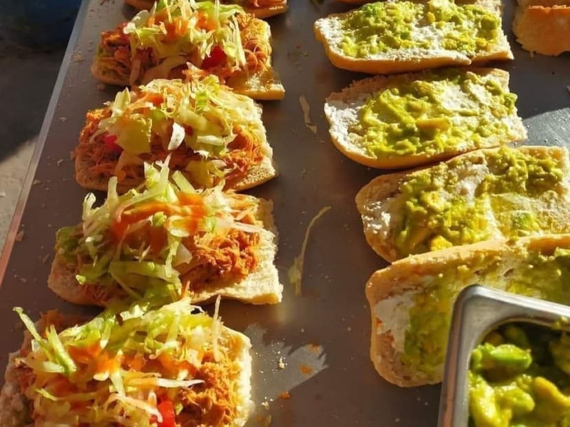 Pancho Burger las Famosas Tortas con Guacamole