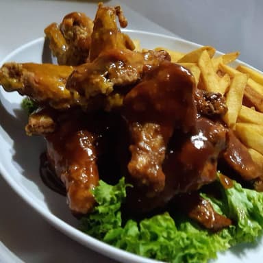 8 Alitas