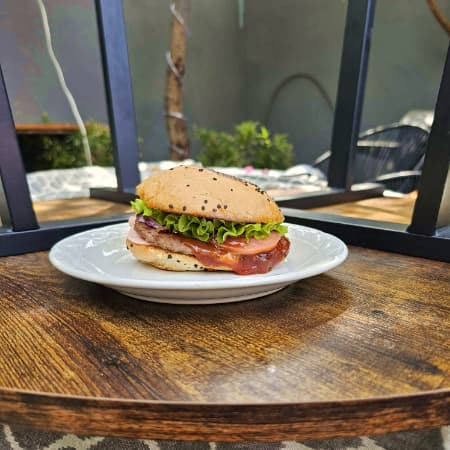 Hamburguesa de Carne BBQ