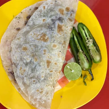Quesadilla Mega