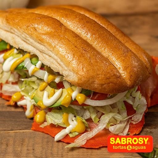 Torta de Pierna Chilanga con Queso