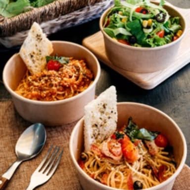 Combo Pasta + Ensalada + Bebida