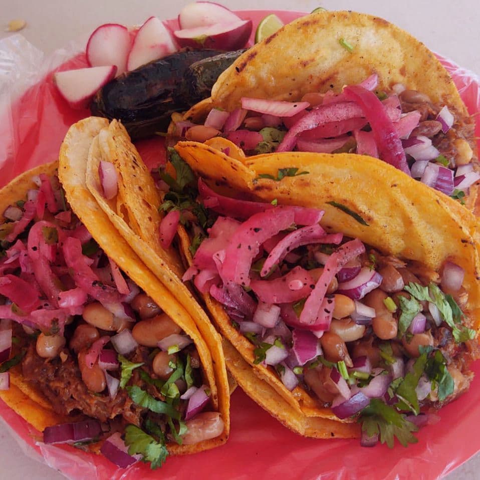 Carreta Combo 3 Tacos + Consomé + Soda