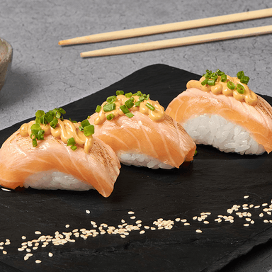Nigiri de Salmón flameado