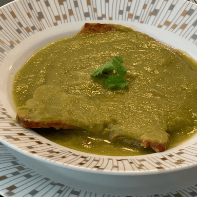 Chuleta Ahumada en Salsa Verde ( Comida Completa)