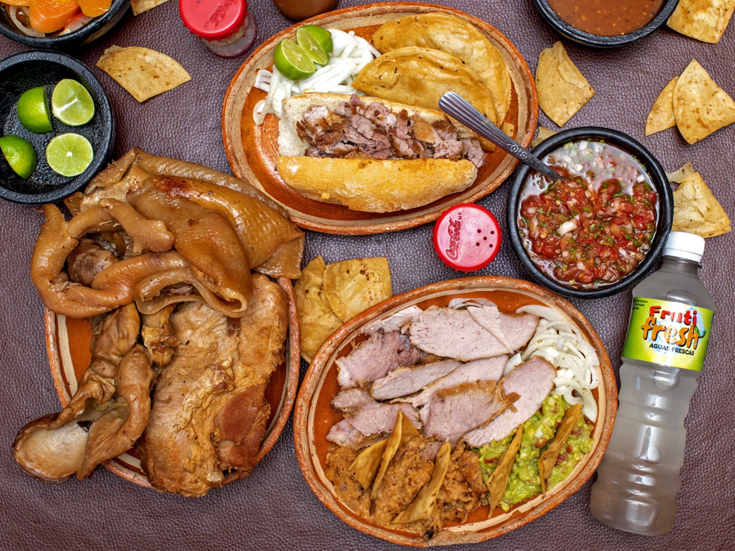 Carnitas Los Cazos de Colón