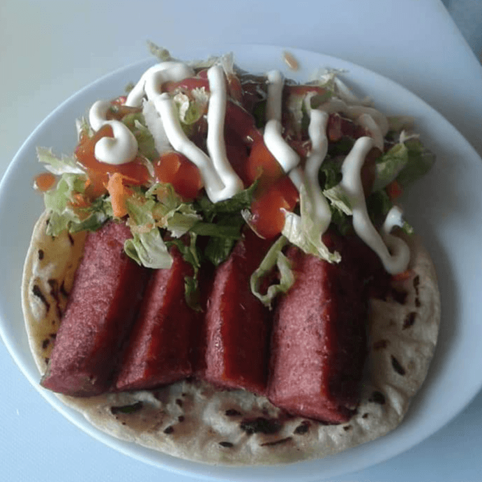 Gallo Salchichon + Cafe