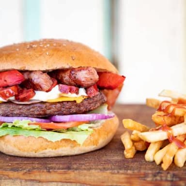 Hamburguesa Jamón Salchicha + Papas