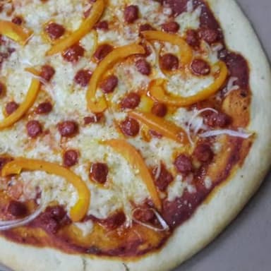 Pizza Chistorra
