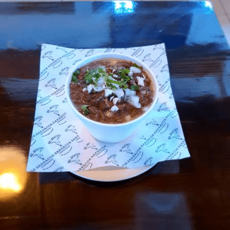 1/2 Consomé con Carne