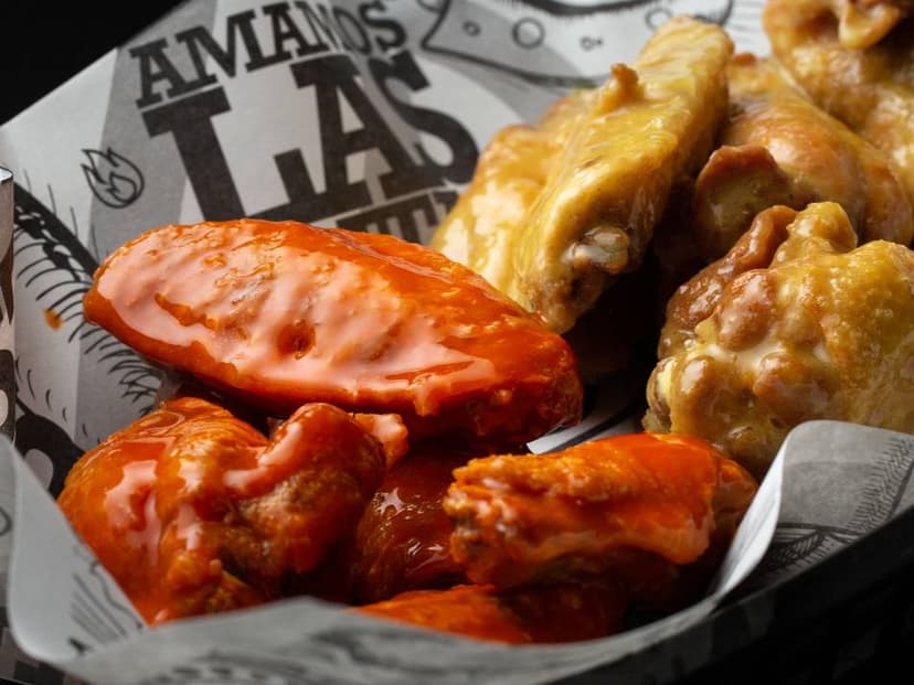 Alitas y Así... (Las Moras)