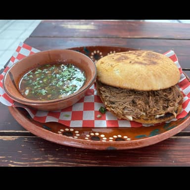 Torta de Birria