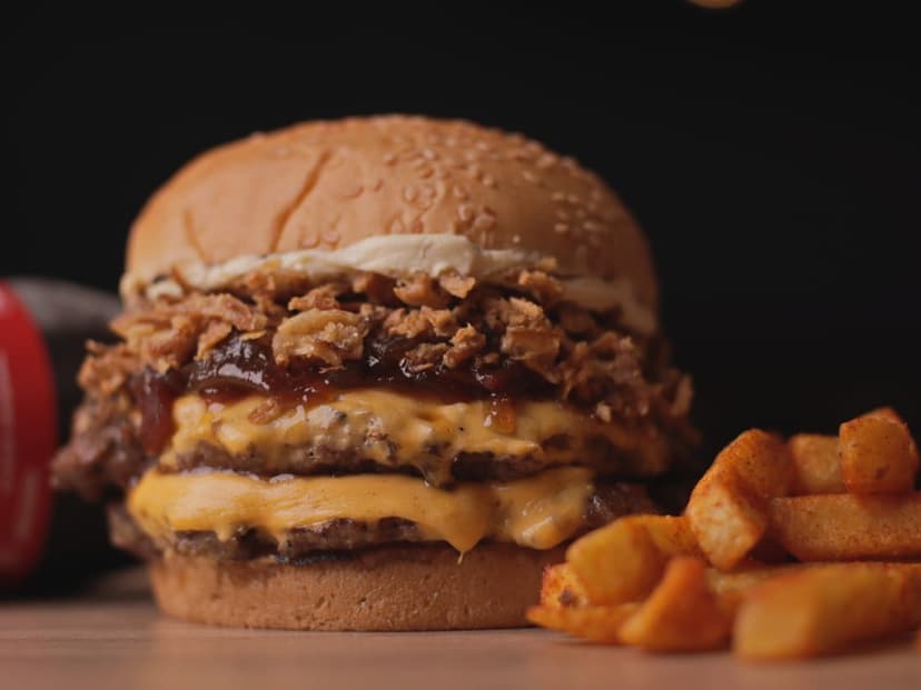 911 Burgers & Fries - Flora