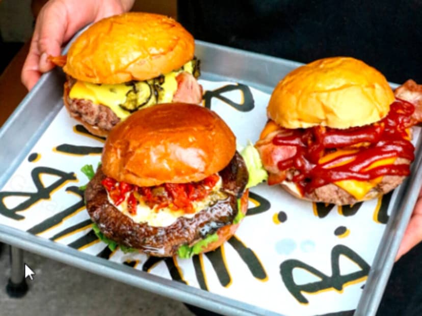 We Love Burgers (Puerta la Victoria)