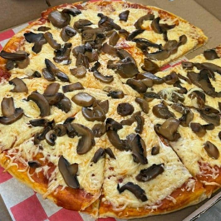 PIZZA DE CHAMPIÑONES