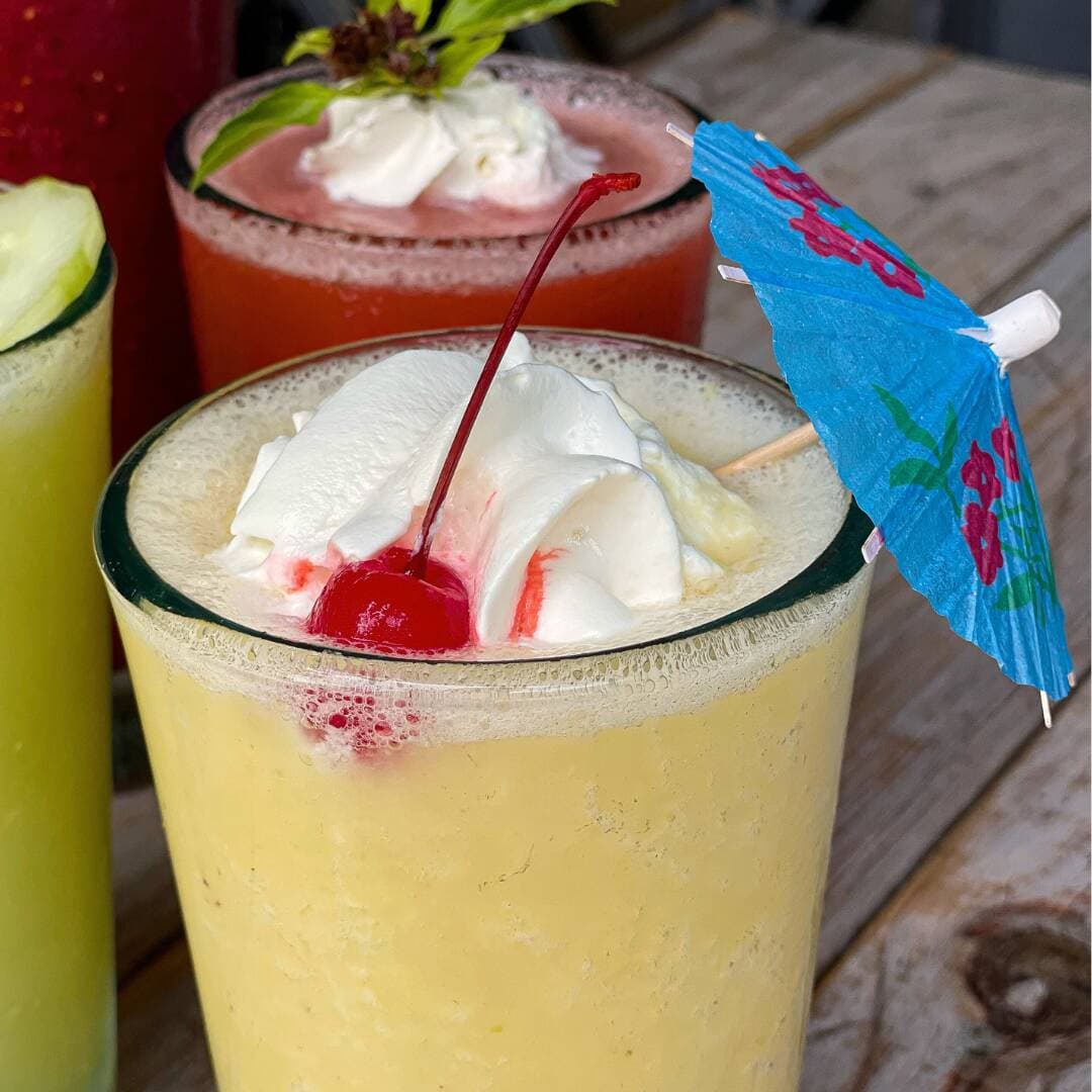 Frizzie de Coco Piña