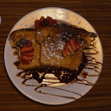 PAN FRANCÉS CON FRESAS