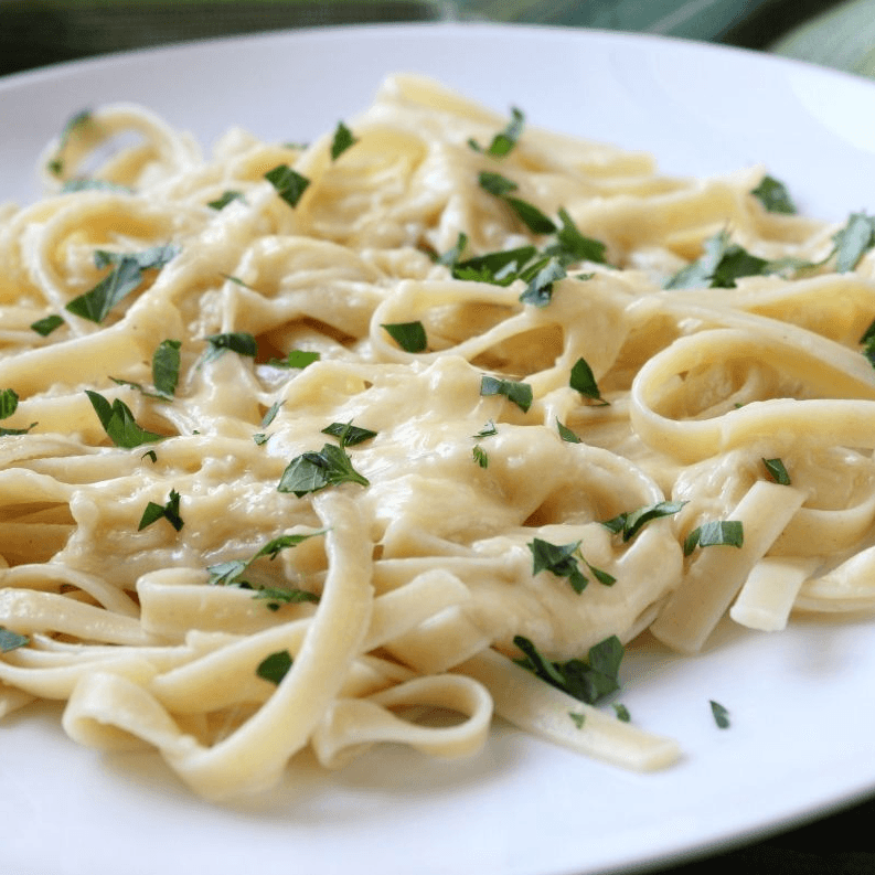 2 Pastas Alfredo