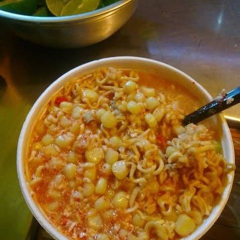 MARUCHAN CON ELOTE