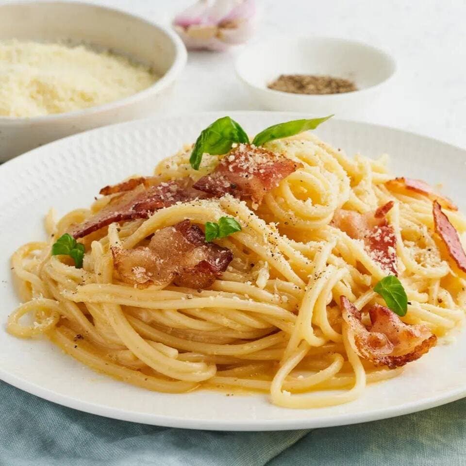 Carbonara con Tocineta