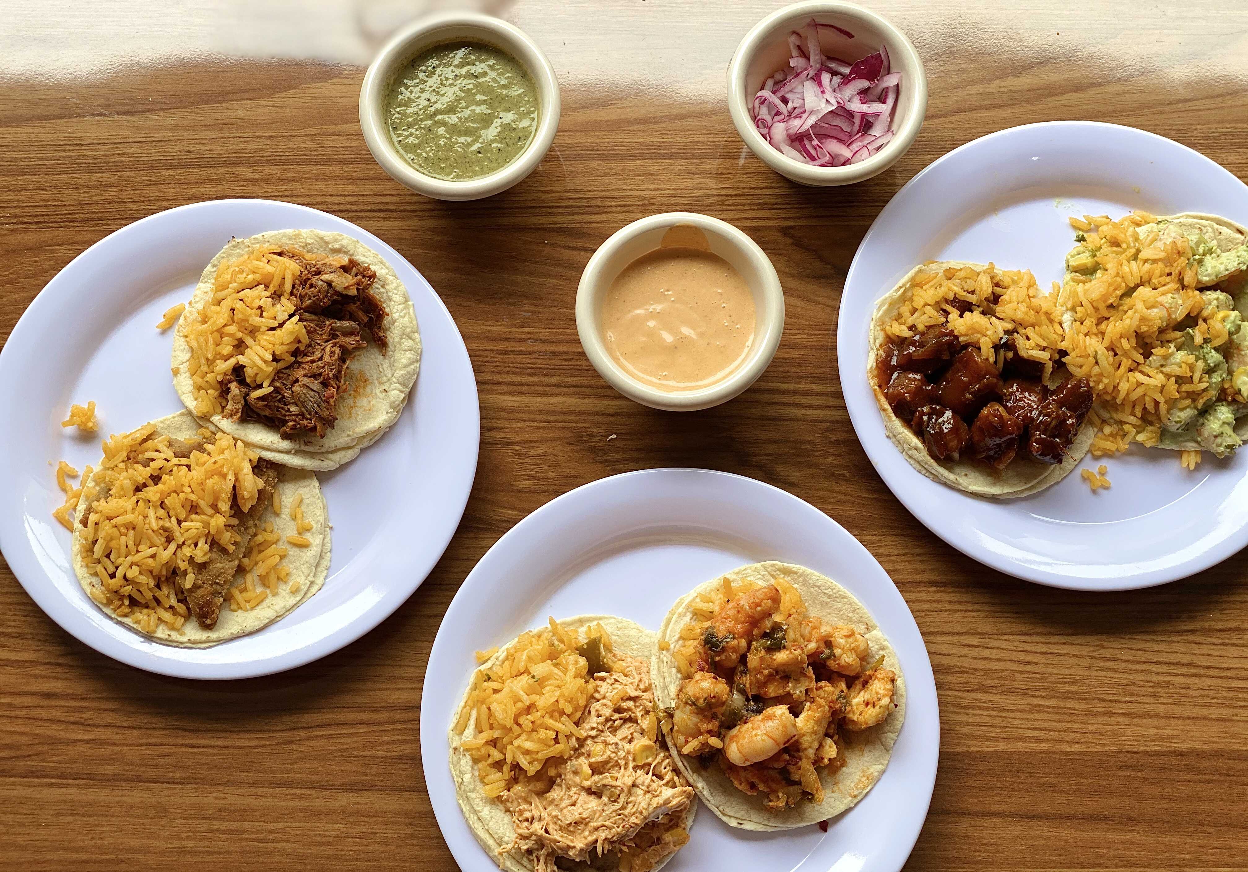 Tacos Mayo Los De La Combi (Av. 27 de Febrero)
