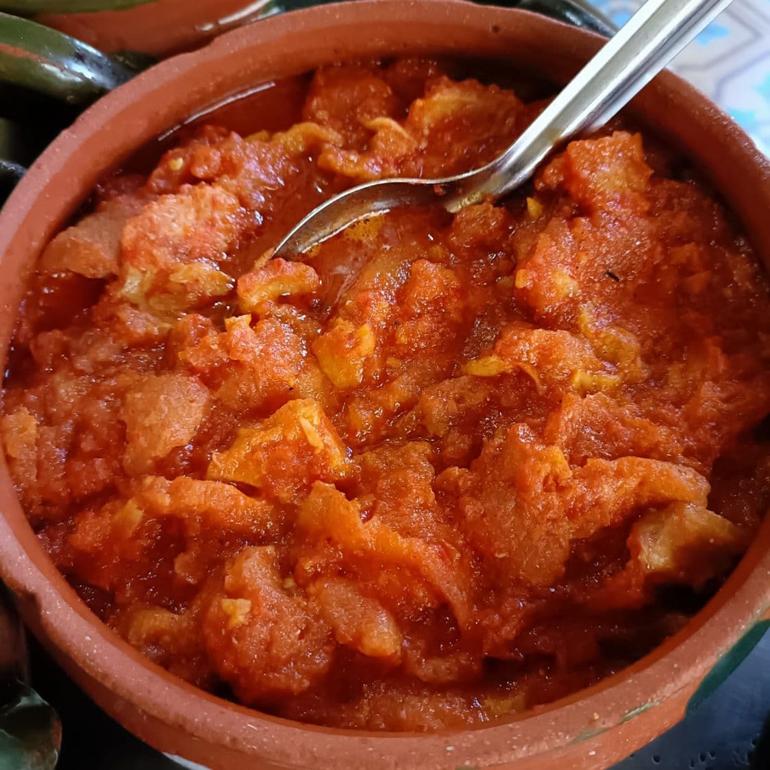Taco de Chicharrón en Salsa Roja