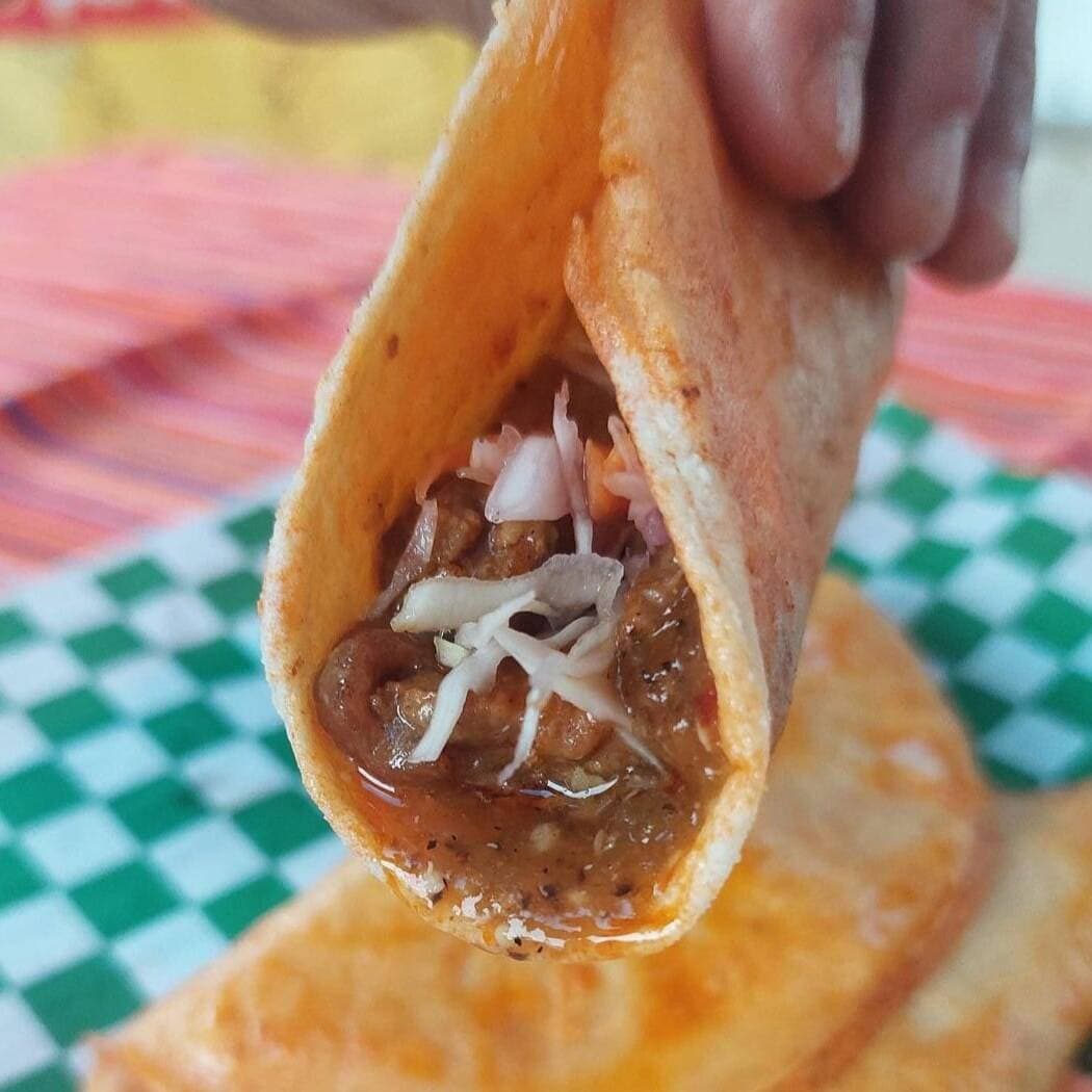 1 Taco de Chicharron verde