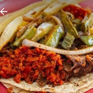 3 TACOS CAMPECHANOS CON NOPAL Y QUESO