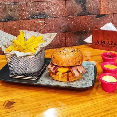 Hamburguesa Tradicional