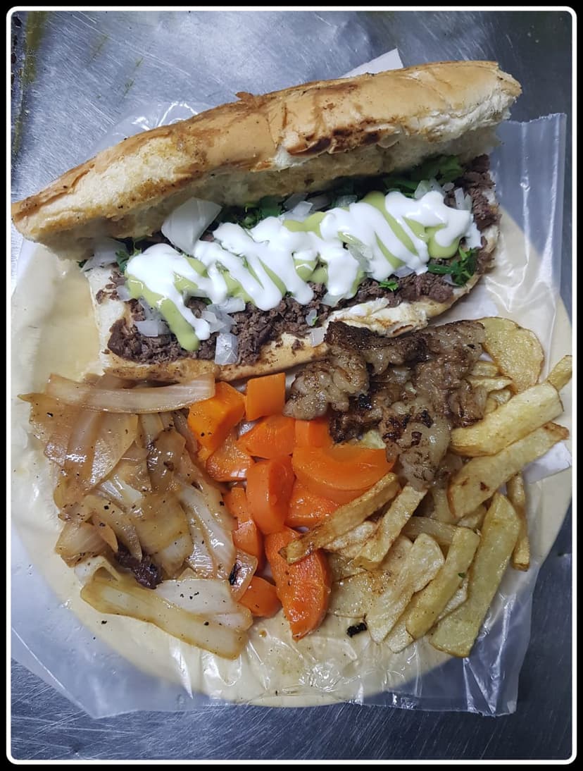 TACOS Y TORTAS EL GÜERO LAS ORIGINALES